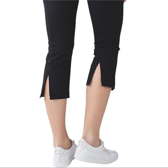 Lululemon Gather & Crow Crop II - Picture 5 of 15